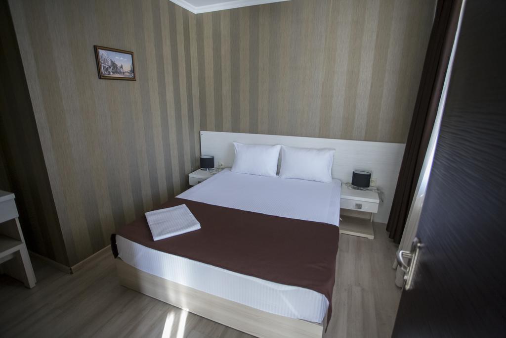 Batus Hotel Batumi Luaran gambar