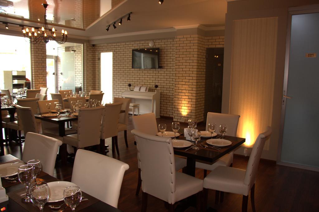 Batus Hotel Batumi Luaran gambar