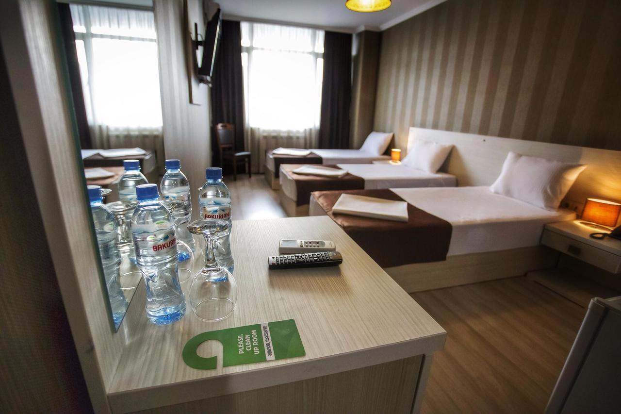 Batus Hotel Batumi Luaran gambar