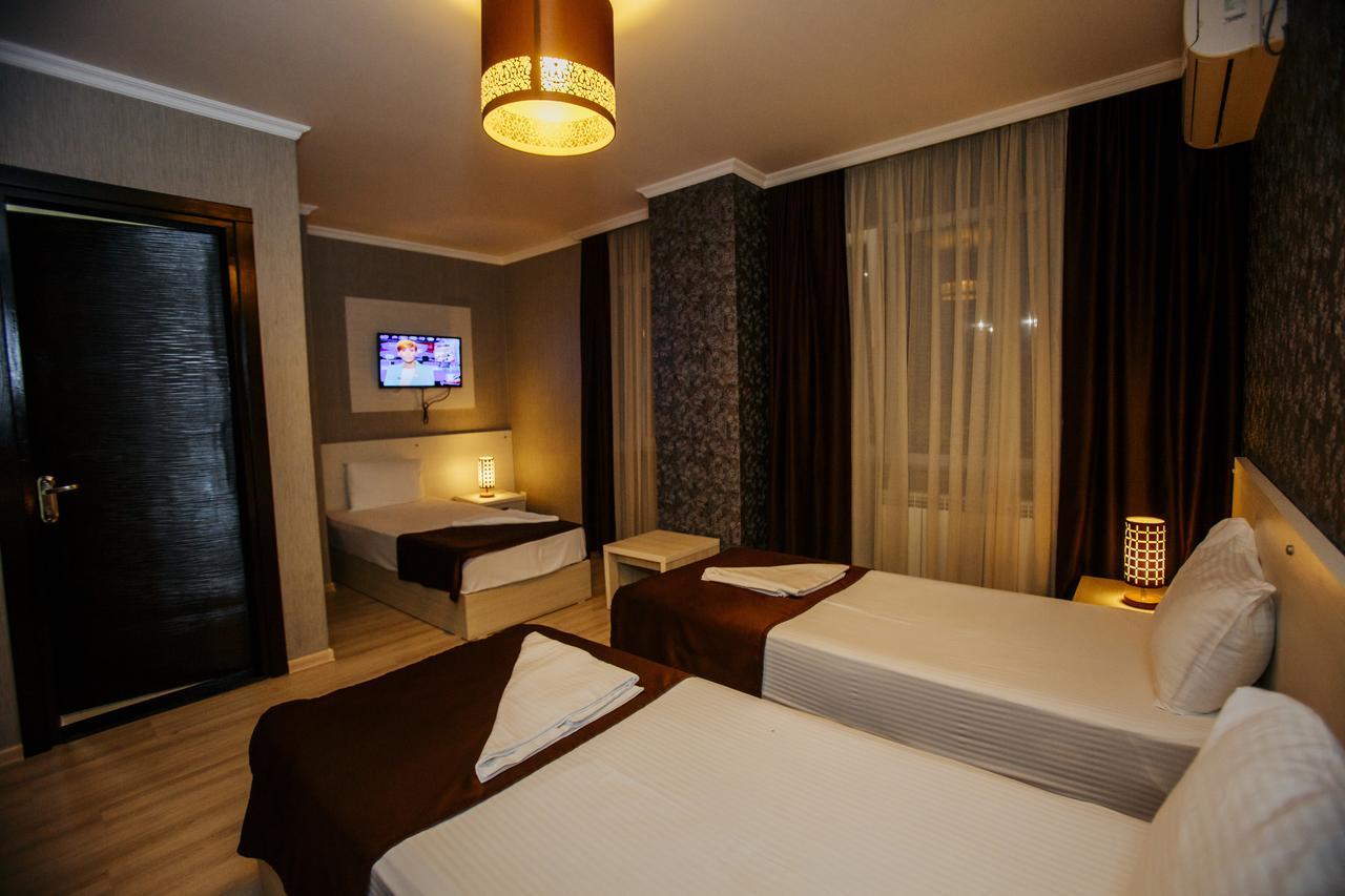 Batus Hotel Batumi Luaran gambar
