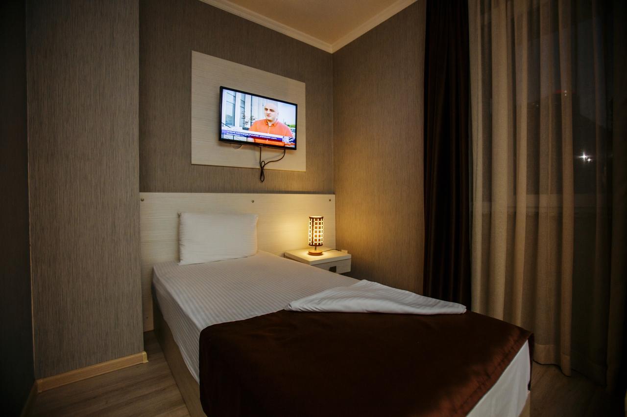 Batus Hotel Batumi Luaran gambar