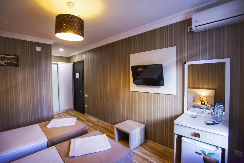 Batus Hotel Batumi Luaran gambar
