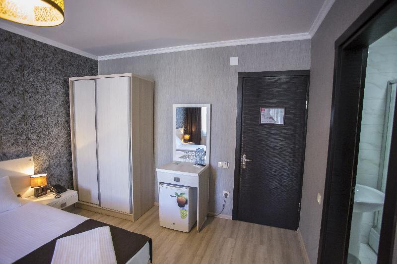 Batus Hotel Batumi Luaran gambar